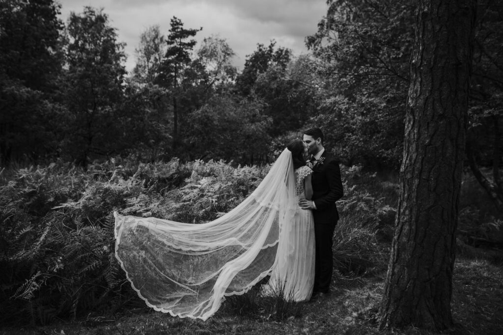 Coralie Monnet French intimate weddings photographer 131
